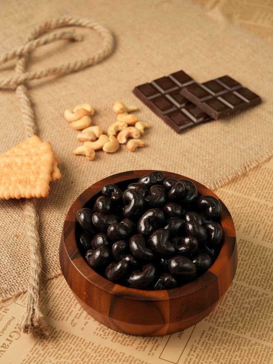 CASHEW COATED CRUNCHY BISCUIT AND DARK CHOCOLATE -200g
