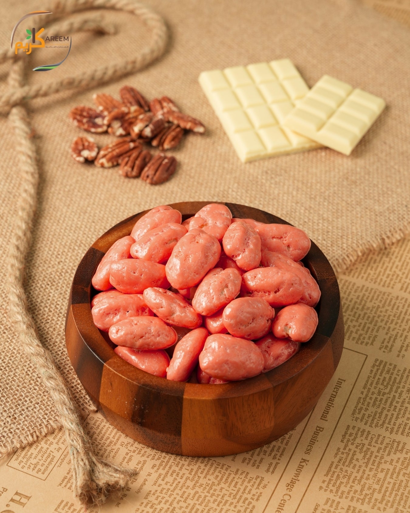 شوكولا الفراولة المغطاة بالجوز بيكان - 200 غرام